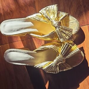 Elegant Gold Women's Heels Sz USA 9.5